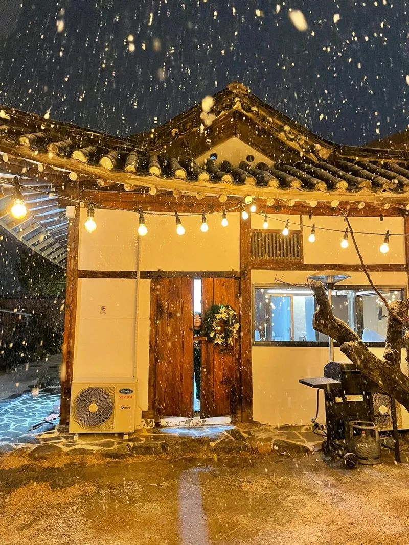[Gangneung] 3-room Hanok detached house with a 100-pyeong wide yard 86
