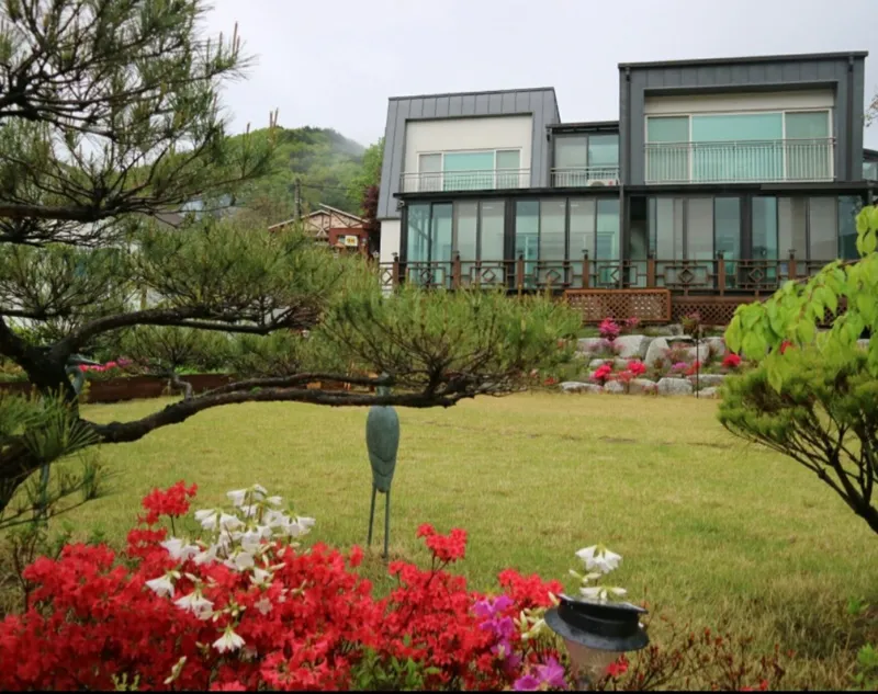 [Muju] Family unit independent pension with 4-person detached one-room in front of Gucheon-dong Valley #Morning Dew 19
