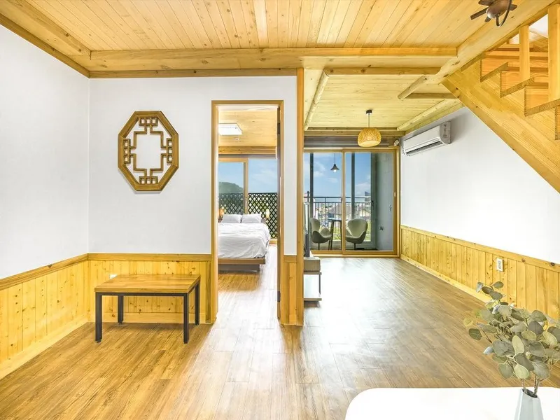 [Gijang, Busan] Ocean view modern hanok pension, 3rd floor, room 302, within 10 minutes walk from Songjeong Beach 9