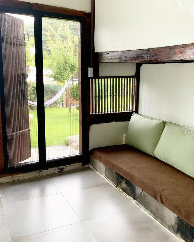 [Gangneung] 3-room Hanok detached house with a 100-pyeong wide yard 60
