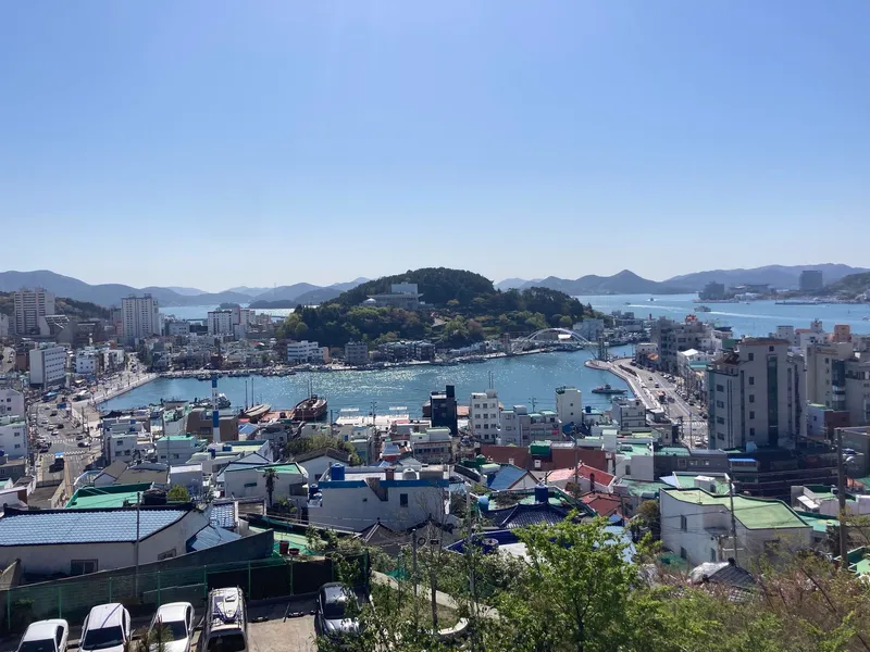 [Tongyeong] Ocean view Gangguan view Seopirang Park rooftop and independent house with sculpture yard 24