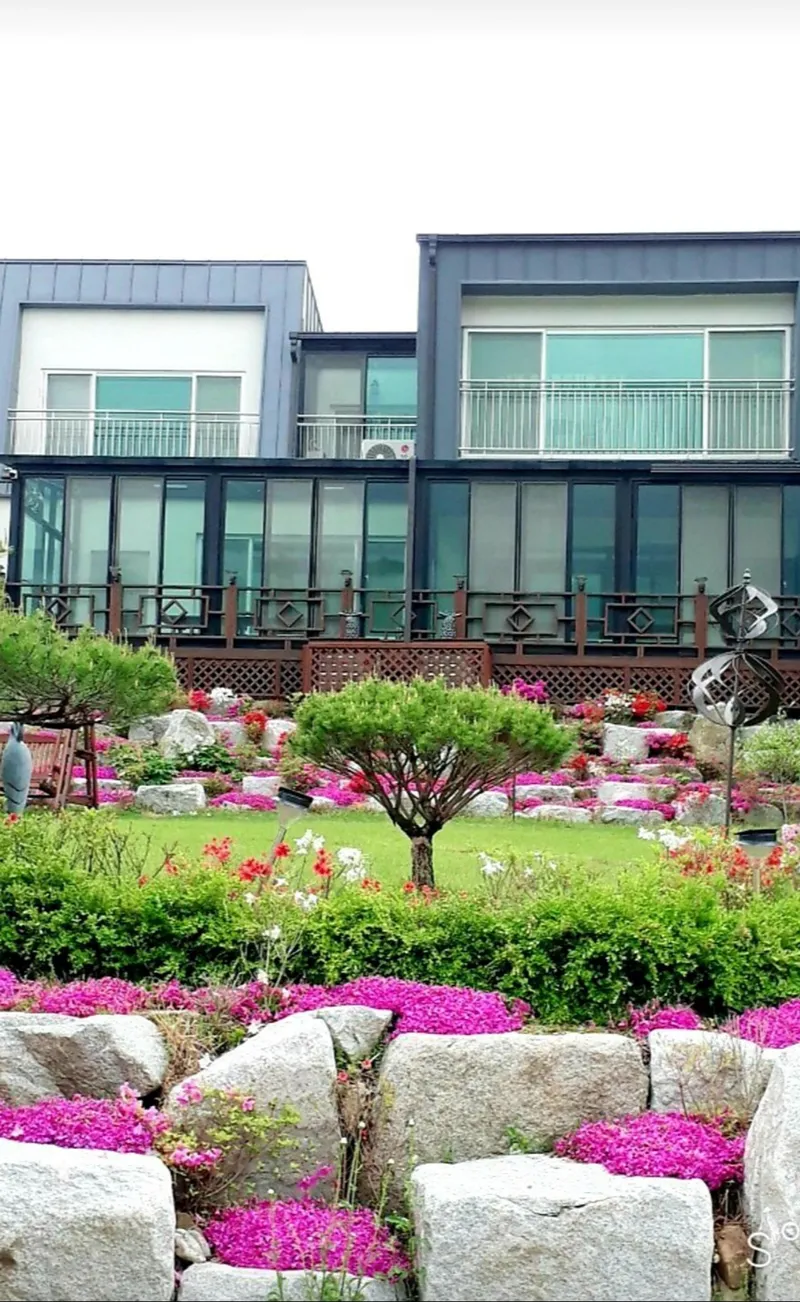 [Muju] Family unit independent pension with 4-person detached one-room in front of Gucheon-dong Valley #Morning Dew 18