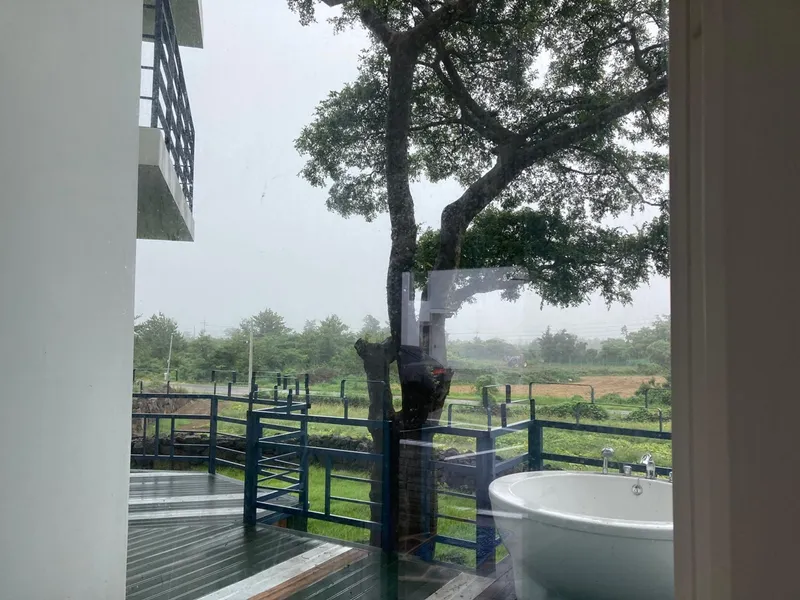 [제주 한경] 애월 신창풍차해안 한라산뷰 드넓은 잔디마당 복층독채 5동 8
