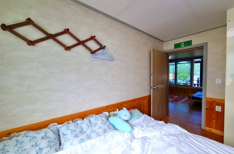 [Muju] Family unit independent pension with 4-person detached one-room in front of Gucheon-dong Valley #Morning Dew 13