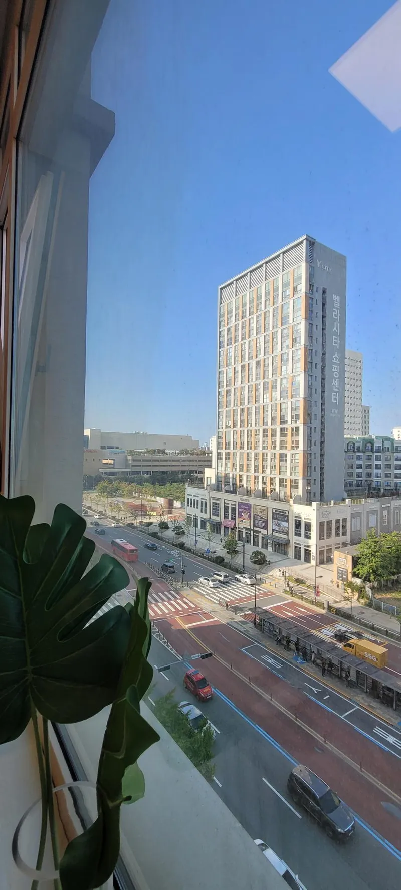 [Goyang] ☆Baekseok Station☆ Luxury 4-5 person duplex with white bathroom and great view #Parking 17