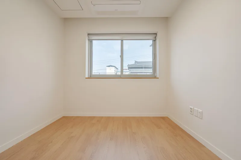 [경북 영주] 조용하고 편안한 창의적 공간, 모던한 정투룸 42
