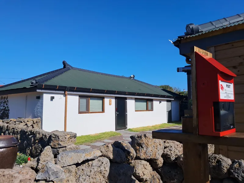[제주 애월] 조용한 바닷가 마을 투룸 독채 #바다근처 #곽지도보3분 2
