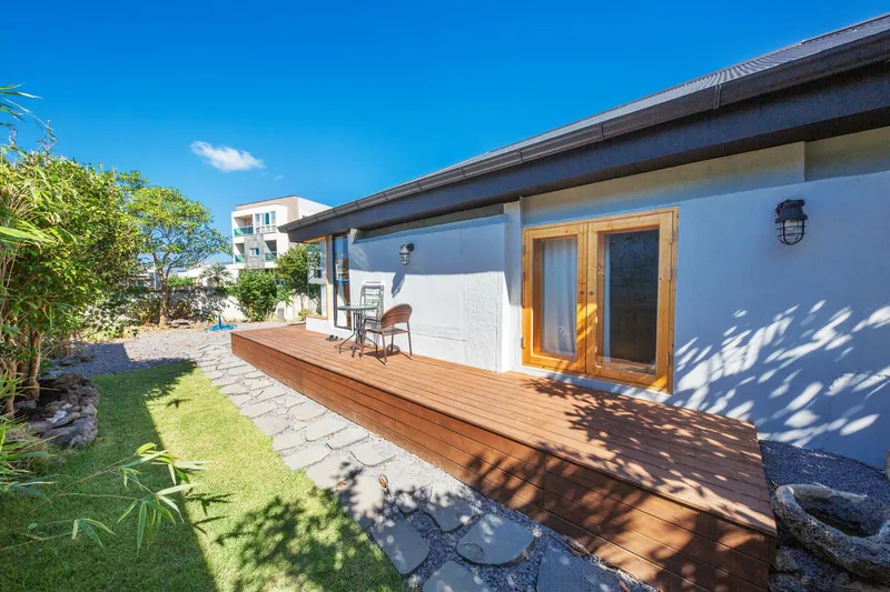 [Aewol, Jeju] Gu-eom-ri Dol-yeom-jeon Aewol Coastal Road, Jeju Dol-dam Old House, Independent Pine Tree House 55