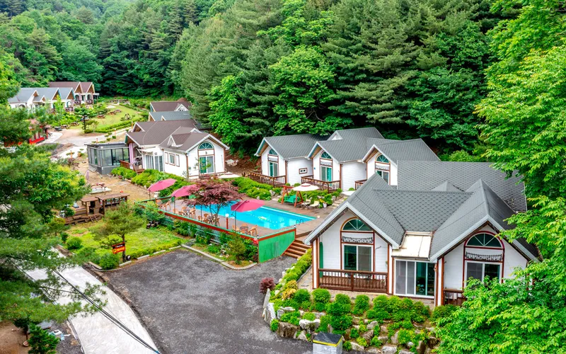 [Pyeongchang] Forest pension complex with a large garden with a stream flowing through, 2-person room B 15