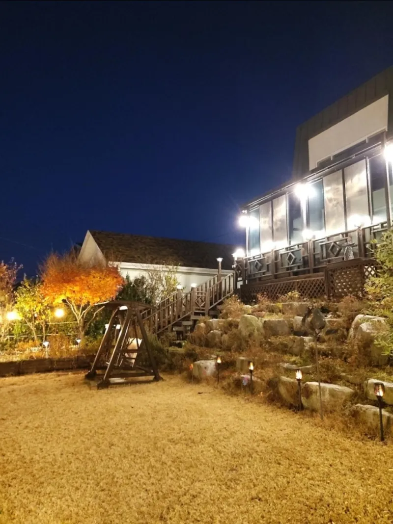 [Muju] Family unit independent pension with 4-person detached one-room in front of Gucheon-dong Valley #Morning Dew 23