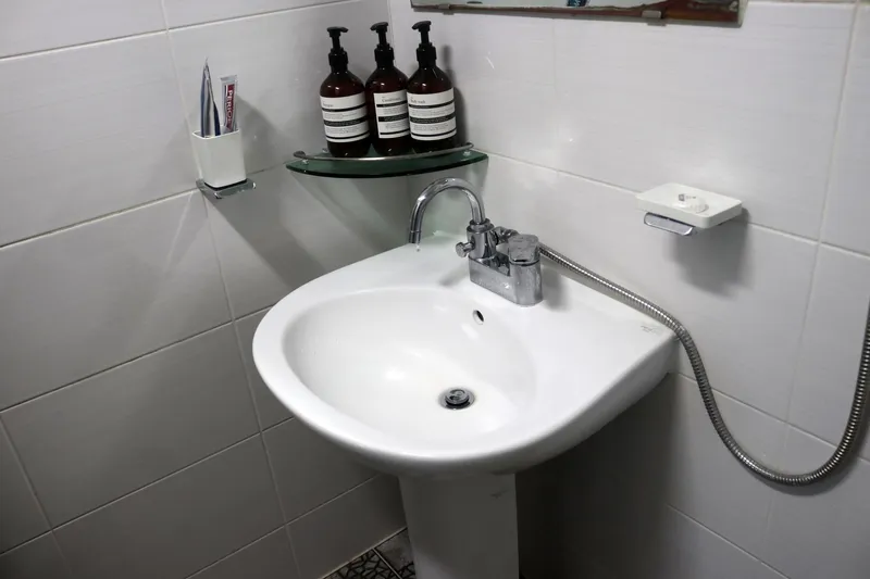 [Sacheon] A quiet village with a sea view and a duplex structure pension 14