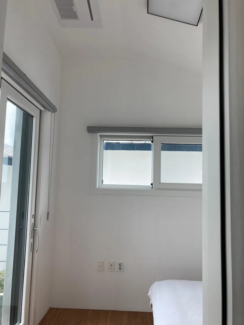 [제주 한경] 애월 신창풍차해안 한라산뷰 드넓은 잔디마당 복층독채 8동 15