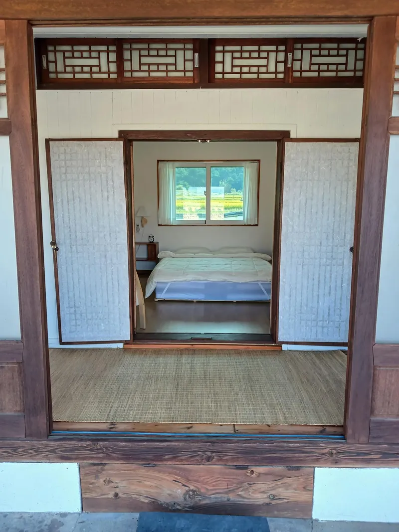 [충남 공주] 계룡산뷰#넓은 잔디마당 #투룸 독채#시골 감성#촌캉스 3