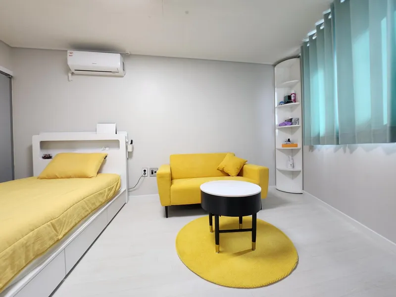 [Eunpyeong, Seoul] 23 years old white newly built detached one-room apartment in Yeonsinnae-yeok district, full option parking 10