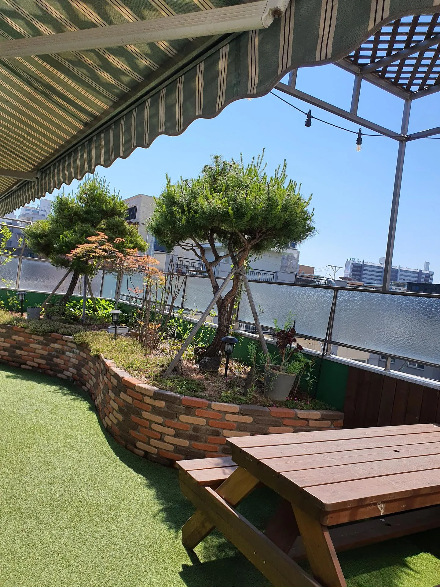 Amsa-dong Transit-Friendly Two-Bedroom House