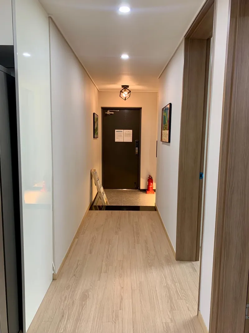 [제주 애월] 뻥 뚫린 파노라마 바다뷰와 한라산 조망 가능 최상의 가성비 숙소 69