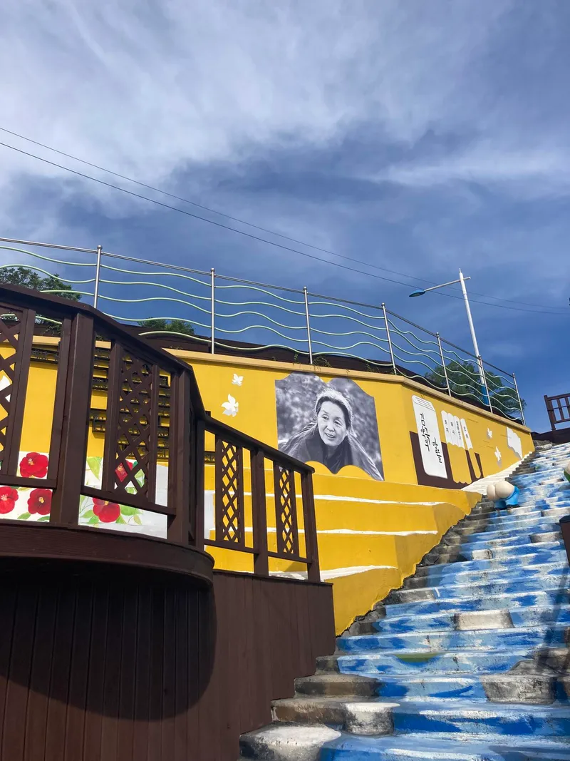 [Tongyeong] Ocean view Gangguan view Seopirang Park rooftop and independent house with sculpture yard 32