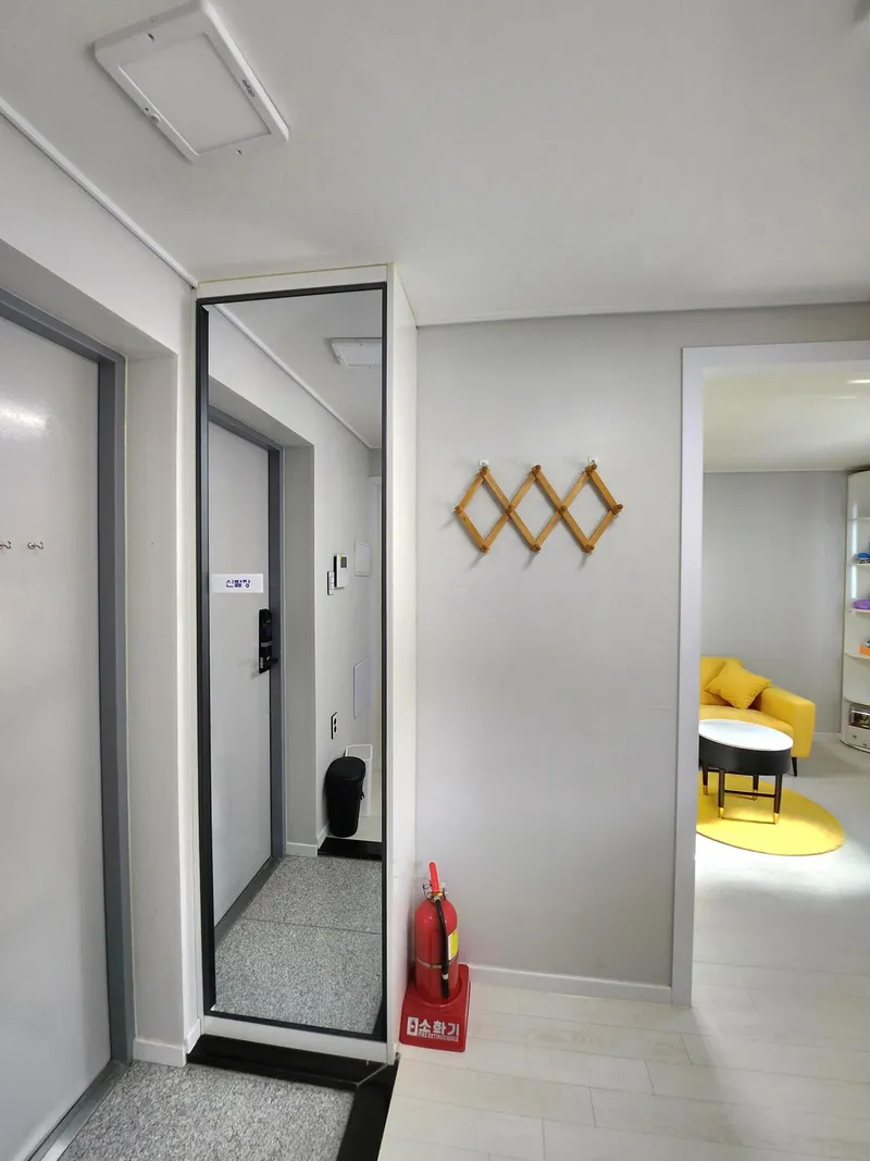 [Eunpyeong, Seoul] 23 years old white newly built detached one-room apartment in Yeonsinnae-yeok district, full option parking 18