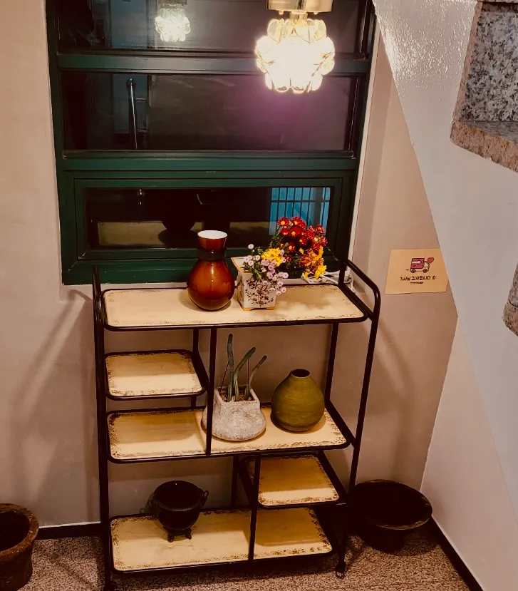 [Gangnam, Seoul] Gam House, 3 minutes from Hakdong Station Exit 1 48