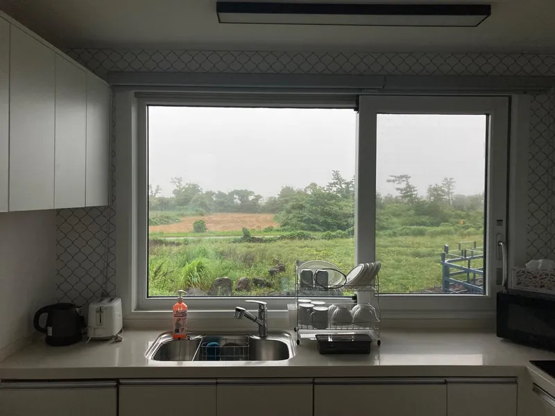 [제주 한경] 애월 신창풍차해안 한라산뷰 드넓은 잔디마당 복층독채 7동 23