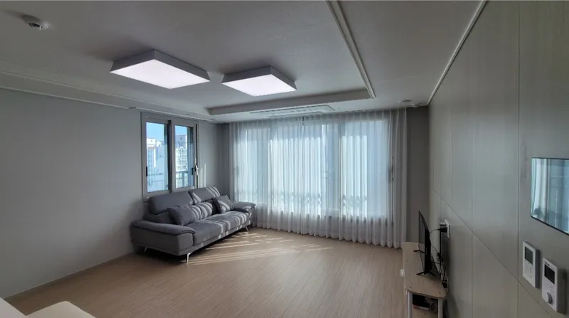 [Gimhae] Fully Furnished Private Apartment New! Newly Built 31 Pyeong #3 Bedrooms 2 Bathrooms Hotel-Class #Parking #Brand New 43