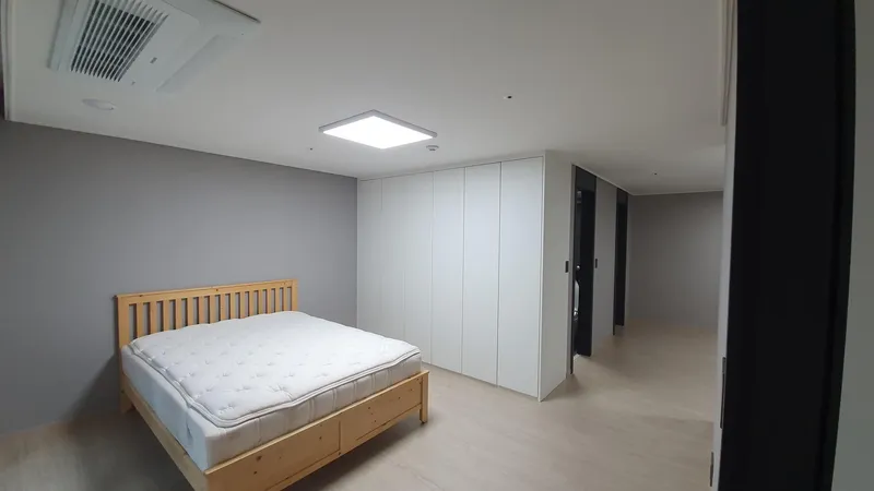 [Hwaseong][Dongtan Station] Newly built apartment within walking distance, 42 pyeong, 4 rooms, 2 bathrooms 2