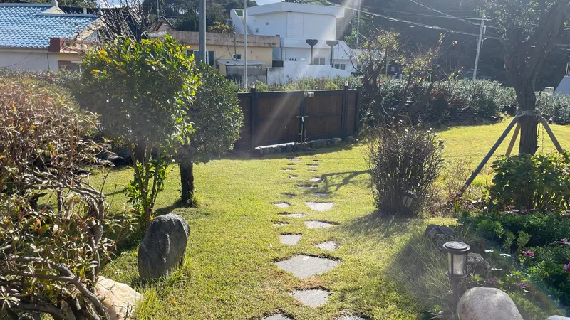 [Gangneung] 3-room Hanok detached house with a 100-pyeong wide yard 92