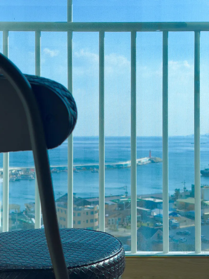 [Gangneung] Full ocean view from all rooms, 35 pyeong, 3 rooms/8 people/2-minute walk to the sea 12