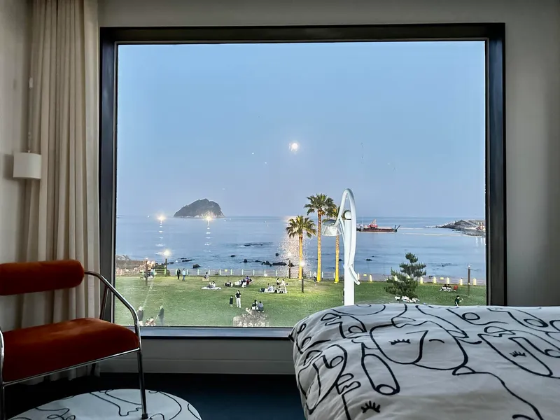 [서귀포 서귀동][서귀포중심] 오션뷰, 공원뷰, 해변산책로 감성숙소 퇴사여행 올레6코스 46