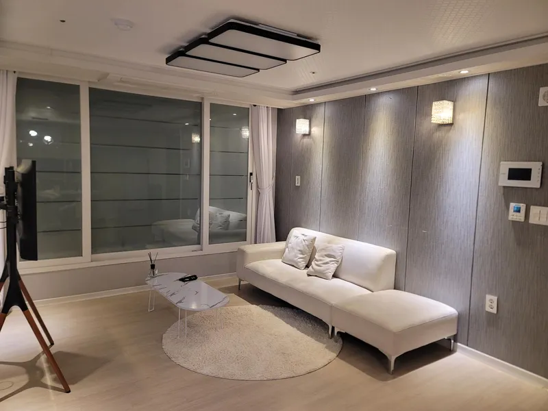 [Michuhol, Incheon] Jemulpo, Dohwa Station area 27 pyeong apartment Netflix 3