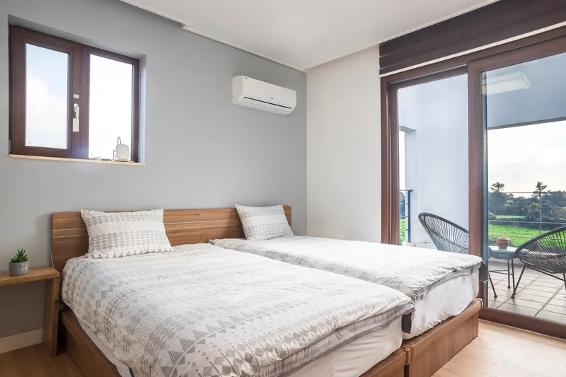 [Seongsan, Seogwipo] 34-pyeong duplex pension with a beautiful garden 14