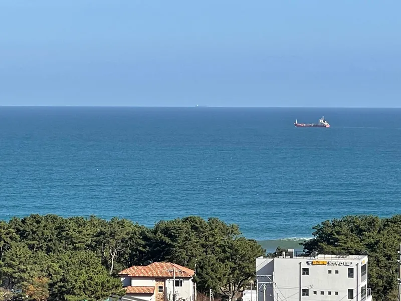 [Ulju, Ulsan] 3rd floor pink 1st pension with ocean view, 5 minutes walk from Ganjeolgot 4
