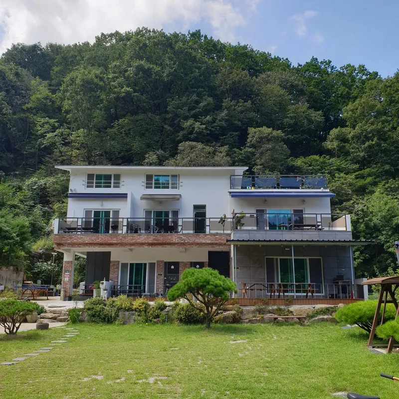 [Ulju, Ulsan] Grass yard pension 102 next to Daewunsan valley 11