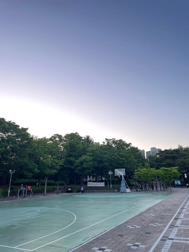 [Guro, Seoul] 3rd floor villa with a beautiful cafe and rooftop terrace in the forest area, no management fee. 16