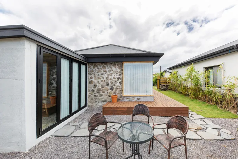 [Aewol, Jeju] Gu-eom-ri Dol-yeom-jeon Aewol Coastal Road, Jeju Dol-dam Old House, Independent Pine Tree House 70