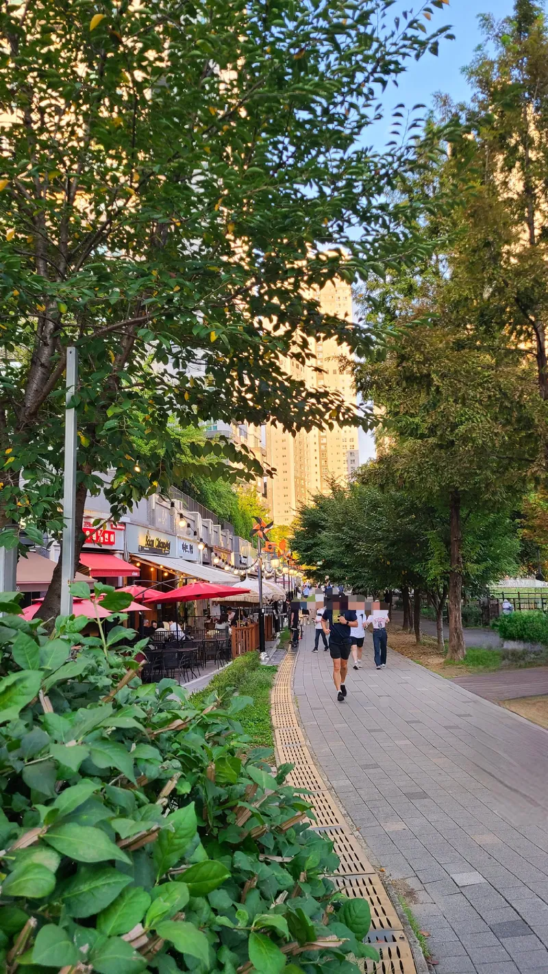 [경기 수원] 광교호수공원 뷰 맛집 2룸 신분당선 광교중앙역세권 16