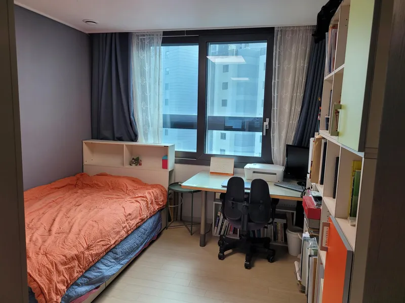[Gangdong, Seoul] Newly built three-room apartment with forest view, 13th floor 13