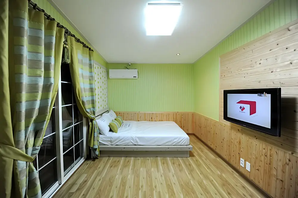 Jeonnam Sinan Korea's first slow city, Jeungdo Ocean View Pension #Two Room 204 - main image