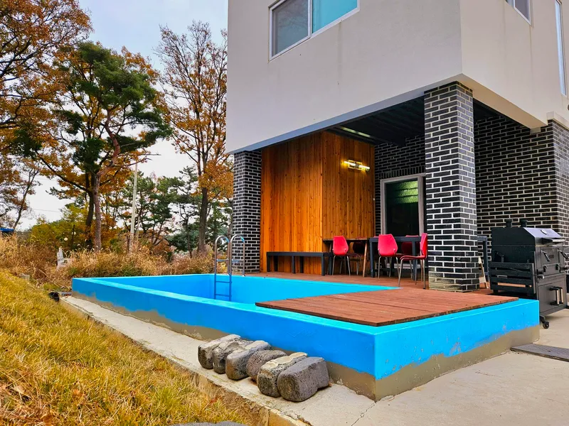 [Ansan] Daebudo Private 2-story detached hot spring pool pension 3