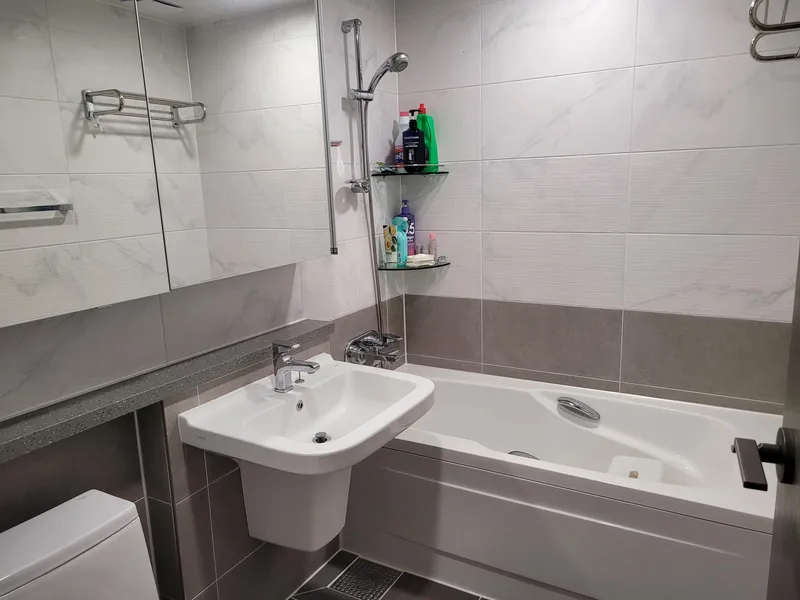 [Gangdong, Seoul] Newly built three-room apartment with forest view, 13th floor 17