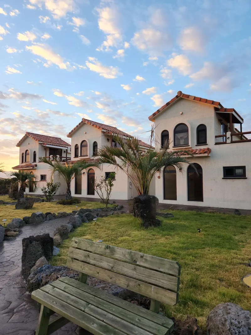 [Gujwa, Jeju] Jeju East Sea View Independent House #Jacuzzi #Private Pool 80