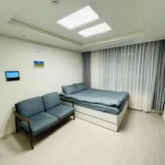 [Seocho, Seoul] Bangbang Intersection Fully Furnished Officetel, 11th Floor 4