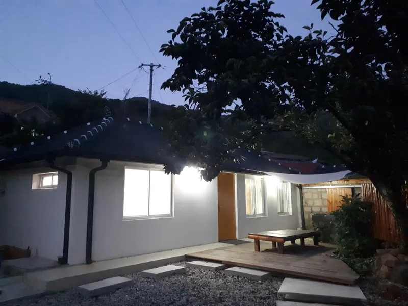 [Namhae] Pretty country house with yellow rafters and a yard, private stay #PetFriendly 9