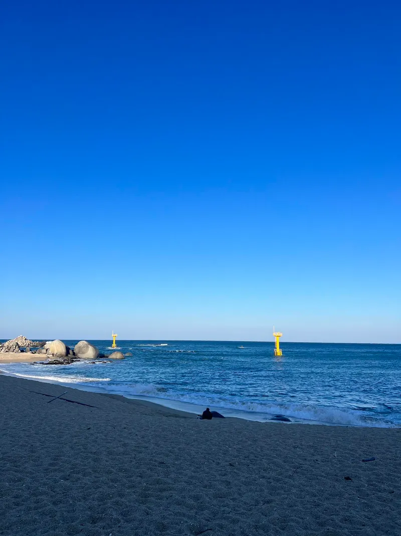 [Gangneung] Full ocean view from all rooms, 35 pyeong, 3 rooms/8 people/2-minute walk to the sea 51
