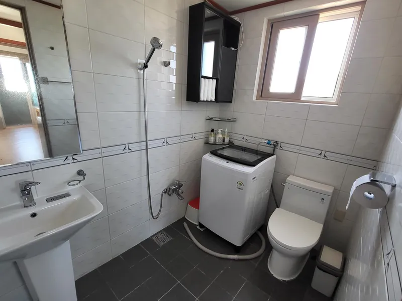 [Hallim, Jeju][Jeju Hyeopjae] Ocean view single-family home in front of Hyeopjae Port #2nd floor only 4