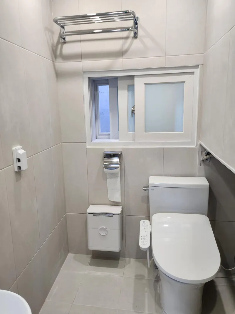 [Jongno, Seoul][Seoul Seochon] Adamchae 2nd floor, 5 minutes walk from the station 9