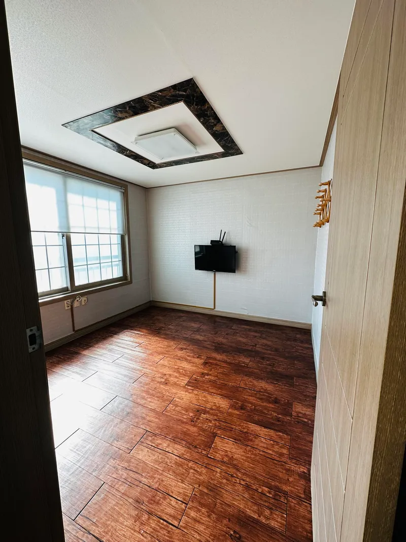 [Tongyeong] Ocean View 12 Pyeong Separate One Room Pension A (304) 5