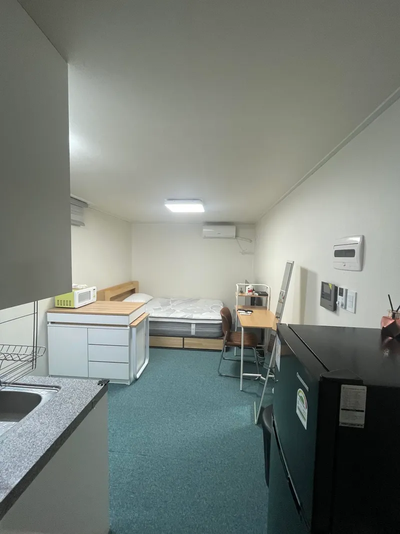 [Guro, Seoul] 3rd floor villa with a beautiful cafe and rooftop terrace in the forest area, no management fee. 5
