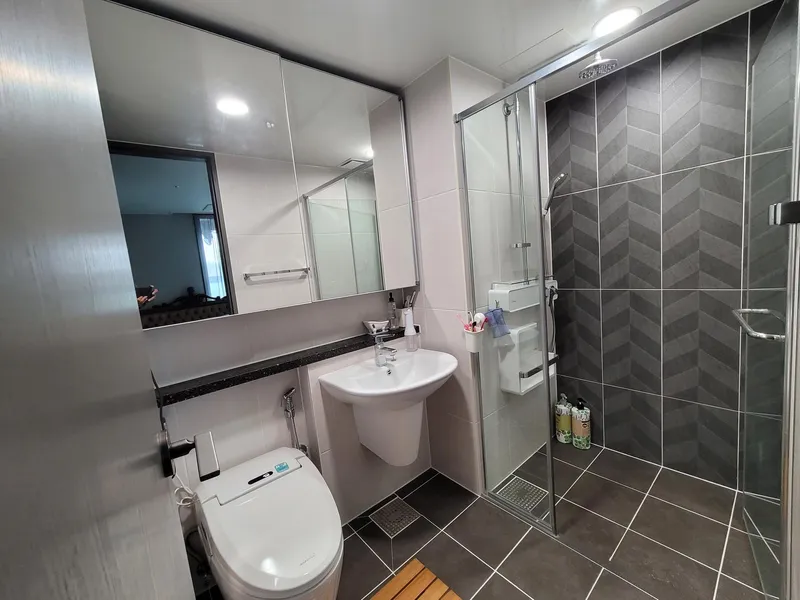 [Gangdong, Seoul] Newly built three-room apartment with forest view, 13th floor 16
