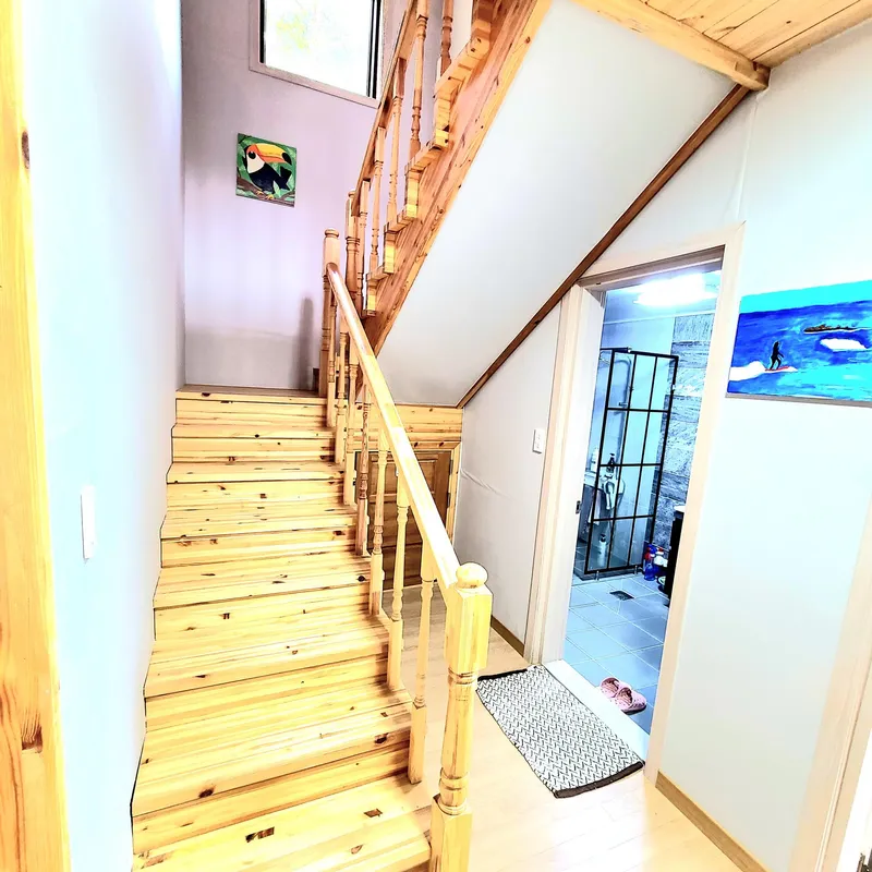 [Yangyang] Jumunjin, 5 minutes from the beach, 350 pyeong building, 50 pyeong 2nd floor detached house 30